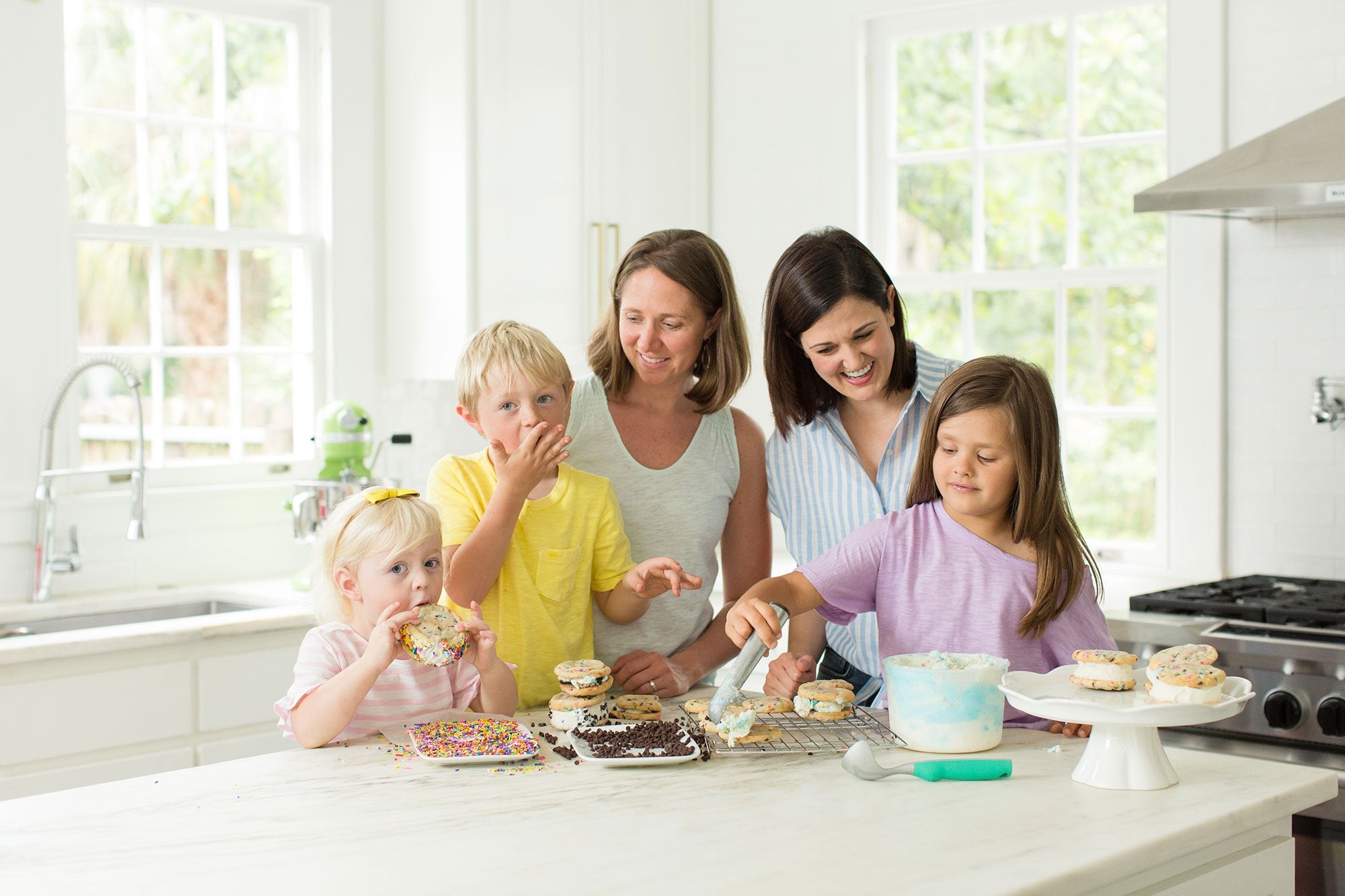 Picture of Moms and kids with cookies