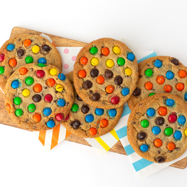 JUMBO Chocolate Chip M&M Classic Cookies Gift Box (6ct)