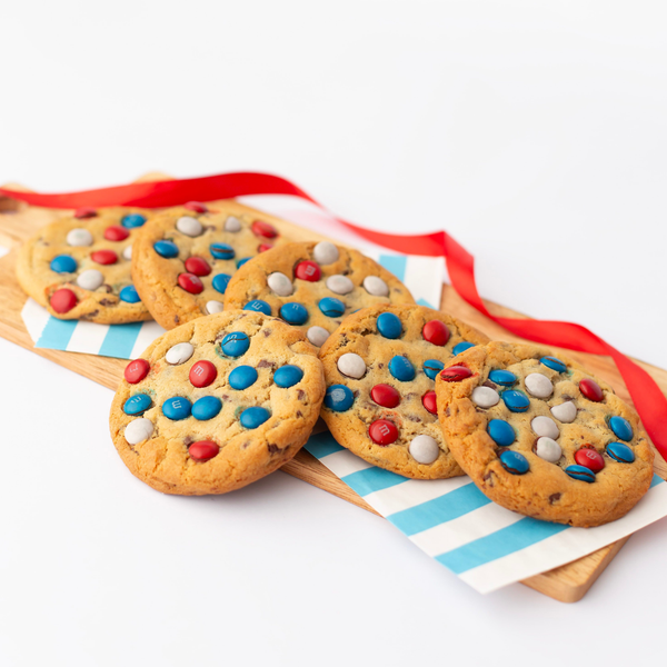 Patriotic Jumbo M&M Cookies – Gourmet Gift Box